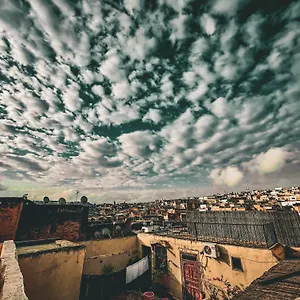 https://riad-rasia.hotelfesmorocco.com